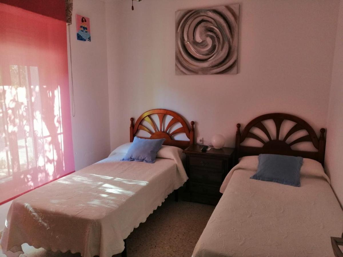 Unifamiliar Adosada Con 3 Dormitorios Y 110M2 Ronda Luaran gambar