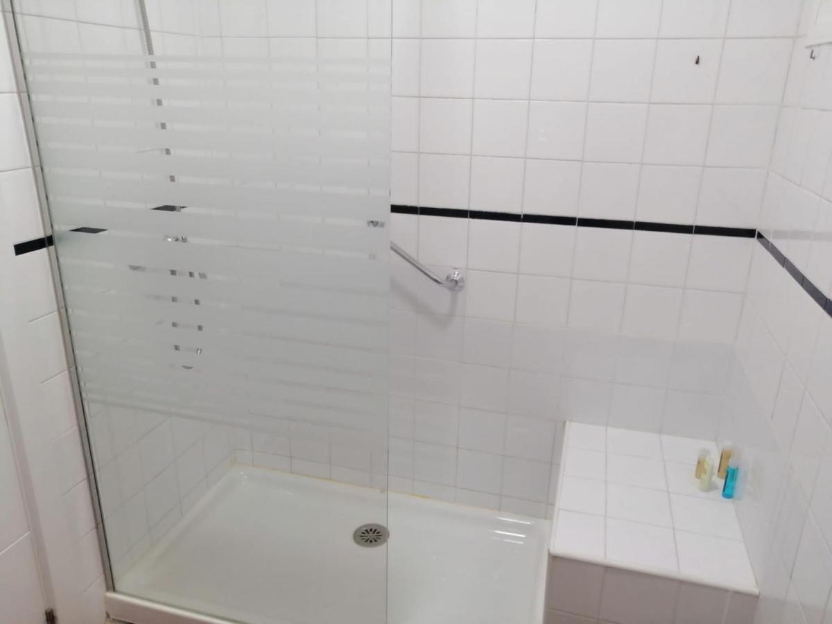 Unifamiliar Adosada Con 3 Dormitorios Y 110M2 Ronda Luaran gambar